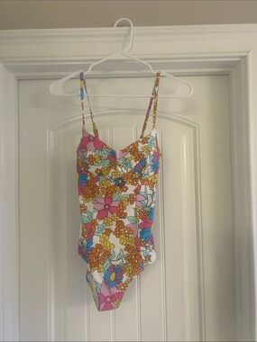 Vetchy MONTEGO UNDERWIRE FLORAL SWIMSUIT
